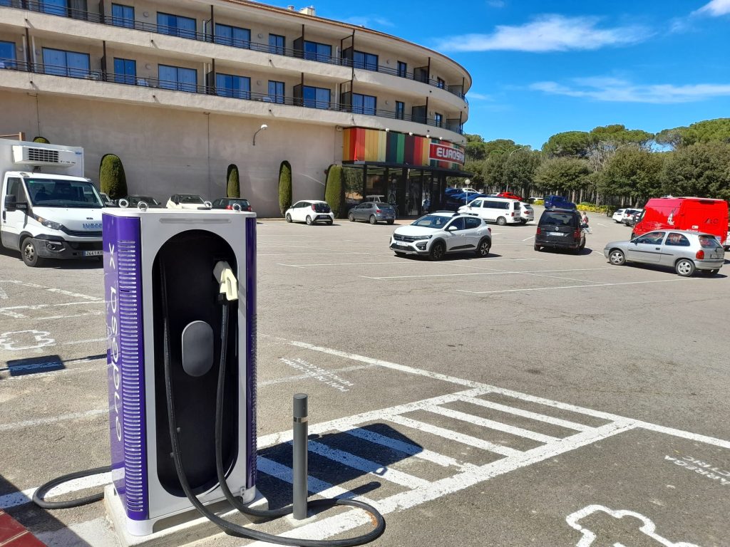 Charge Station EV Pals